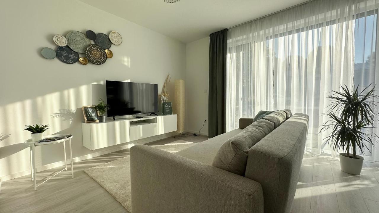 Linden Apartman 001 - Adults Only Mosonmagyaróvár 외부 사진